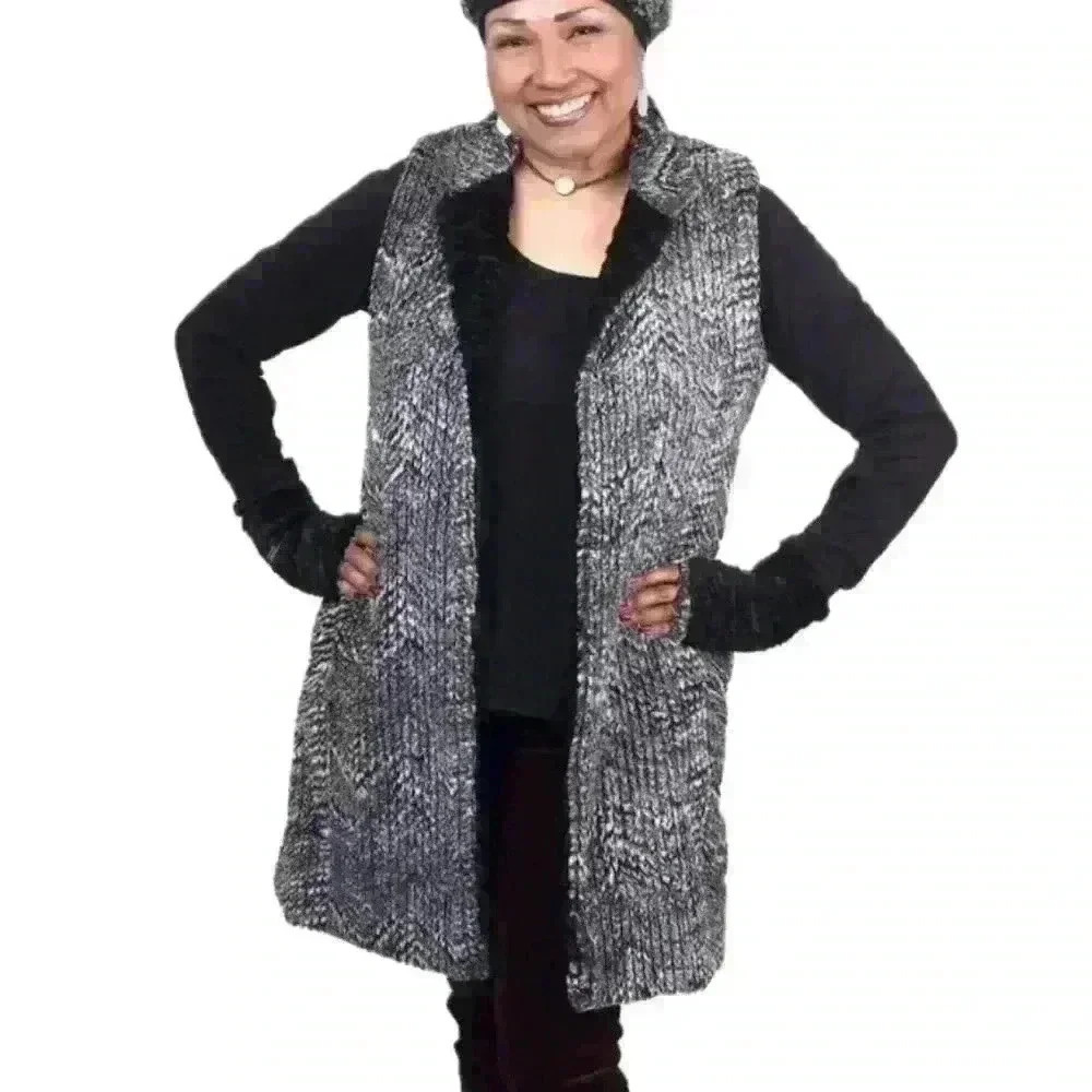 Pandemonium Seattle “Mandarin” Reversible Faux Fur Long Vest Size Medium NWOT!